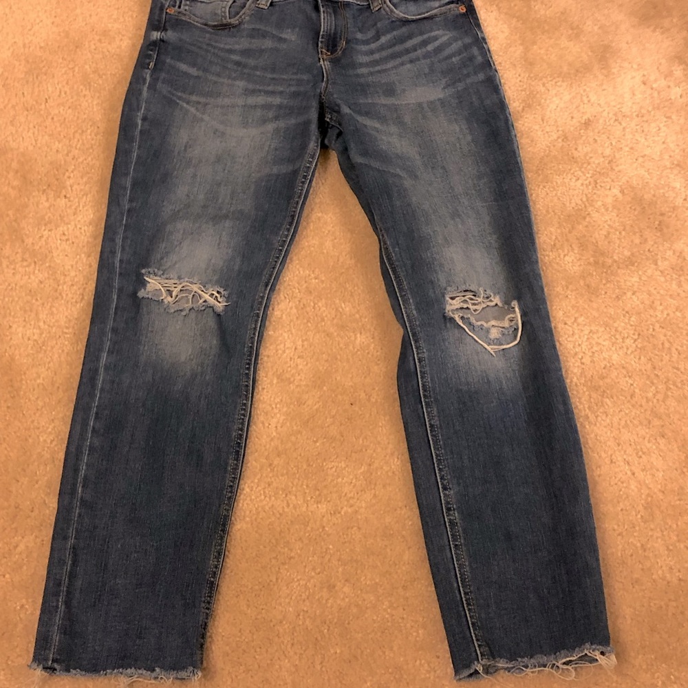 Old Navy size 2 boyfriend straight leg distressed denim